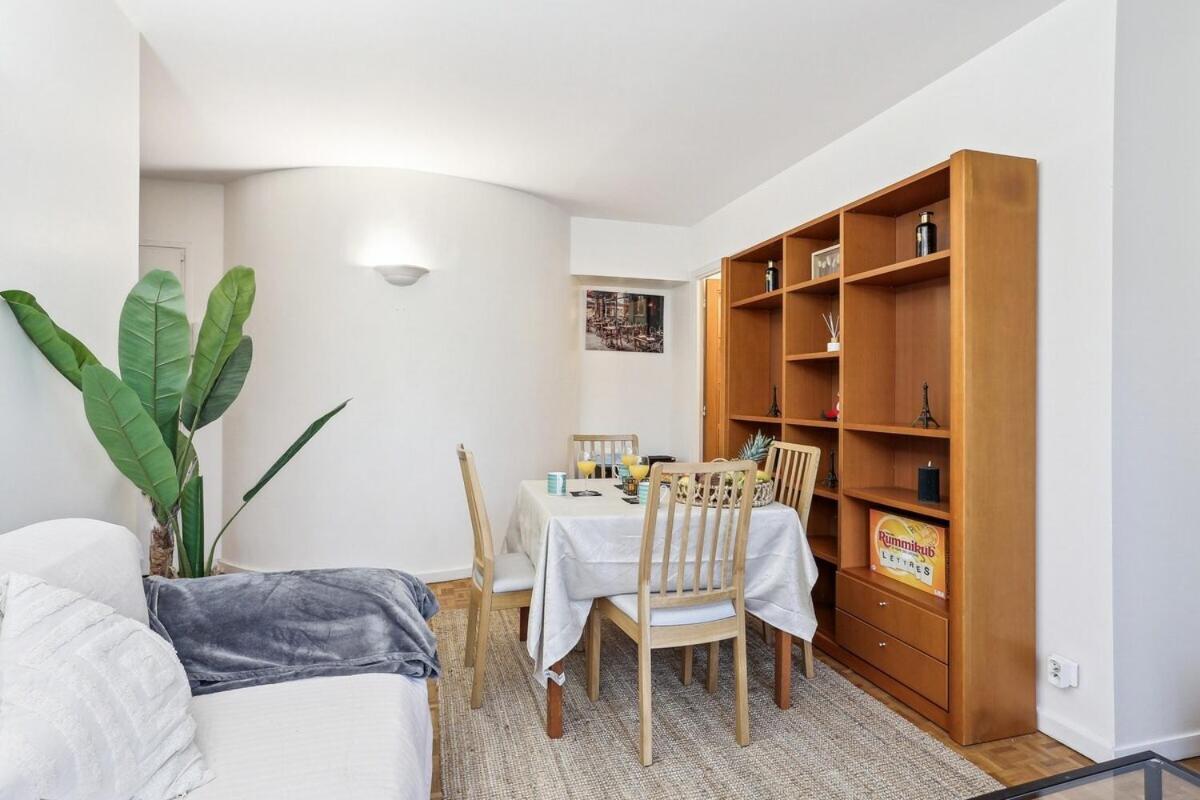 Charming Heart Of 15th Appartement Parijs