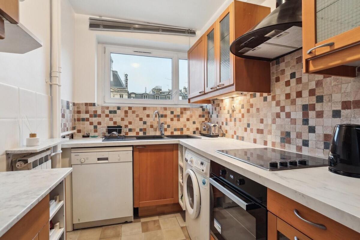 Appartement Charming Heart Of 15th Parijs